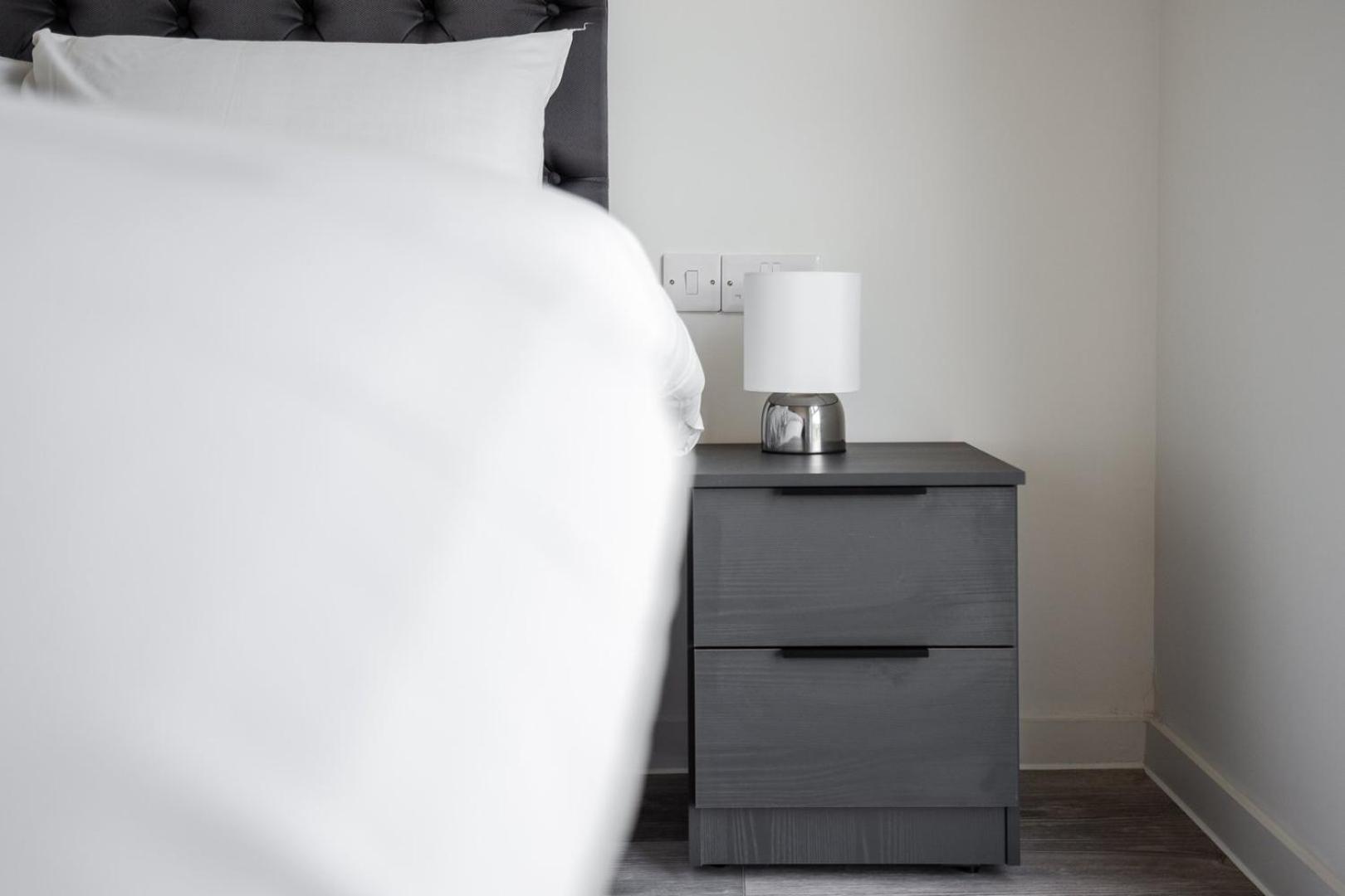 Comforting City Retreat In Vauxhall - No Wifi Liverpool Eksteriør billede